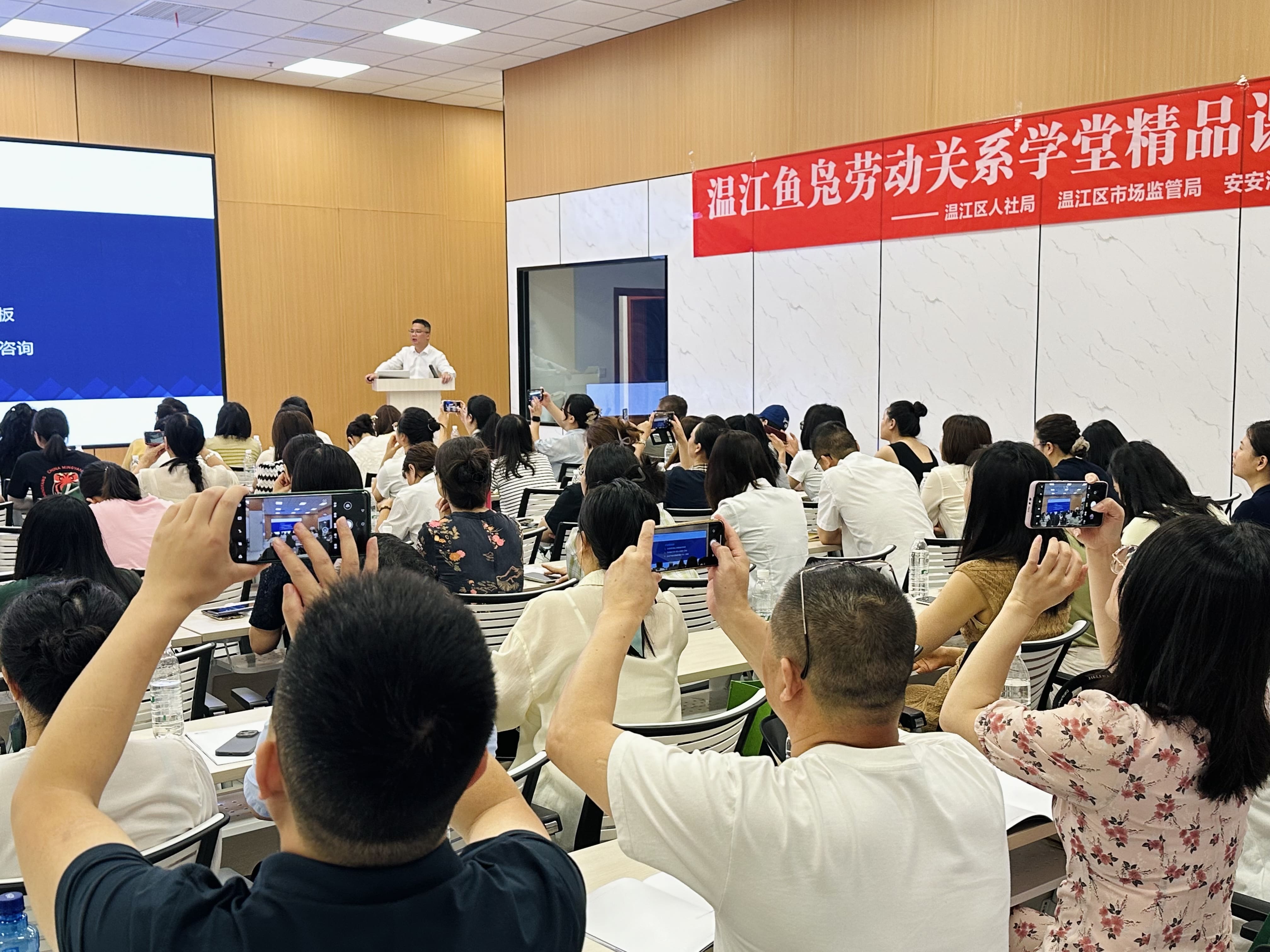 84f7cf4a3b206522a9b6b50c601ce34001726.jpg 84f7cf4a3b206522a9b6b50c601ce34.jpg